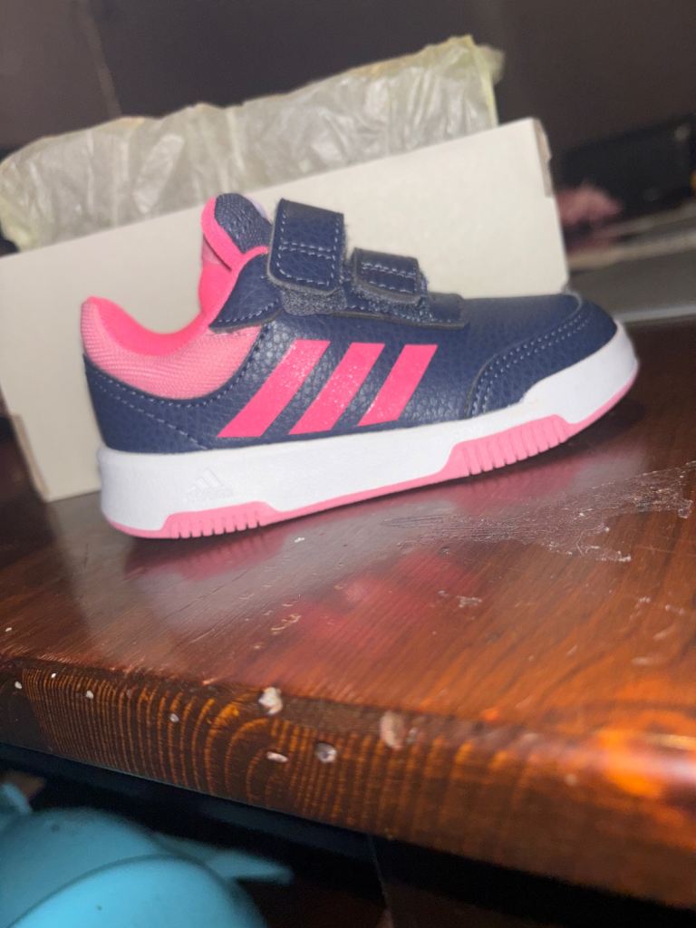 Adidas girls trainers 