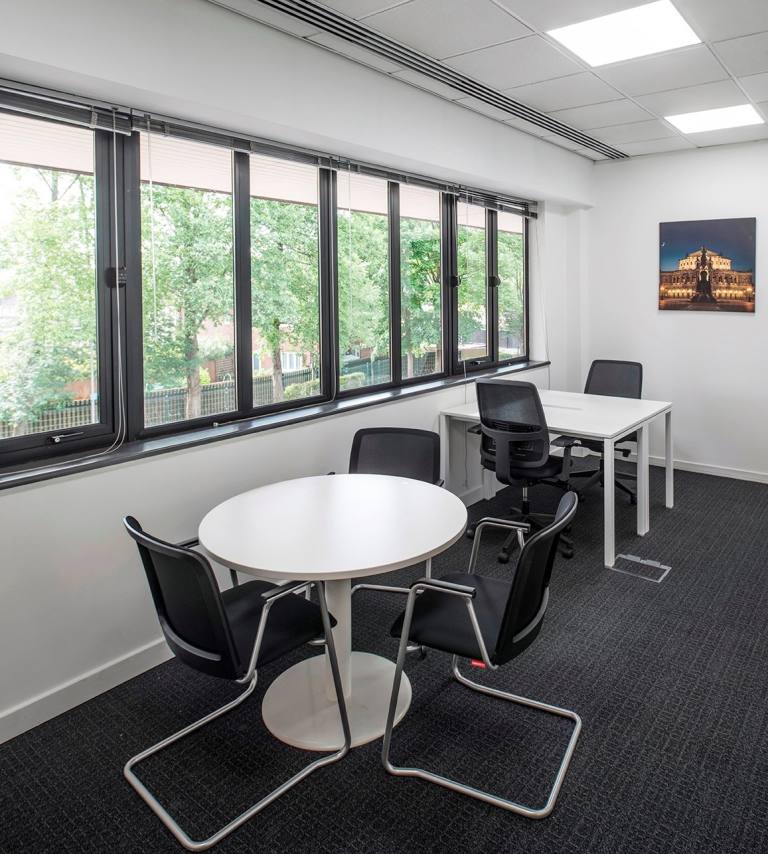 High Wycombe - HP11 1JU \ Flexible Office Membership with Private Office Access