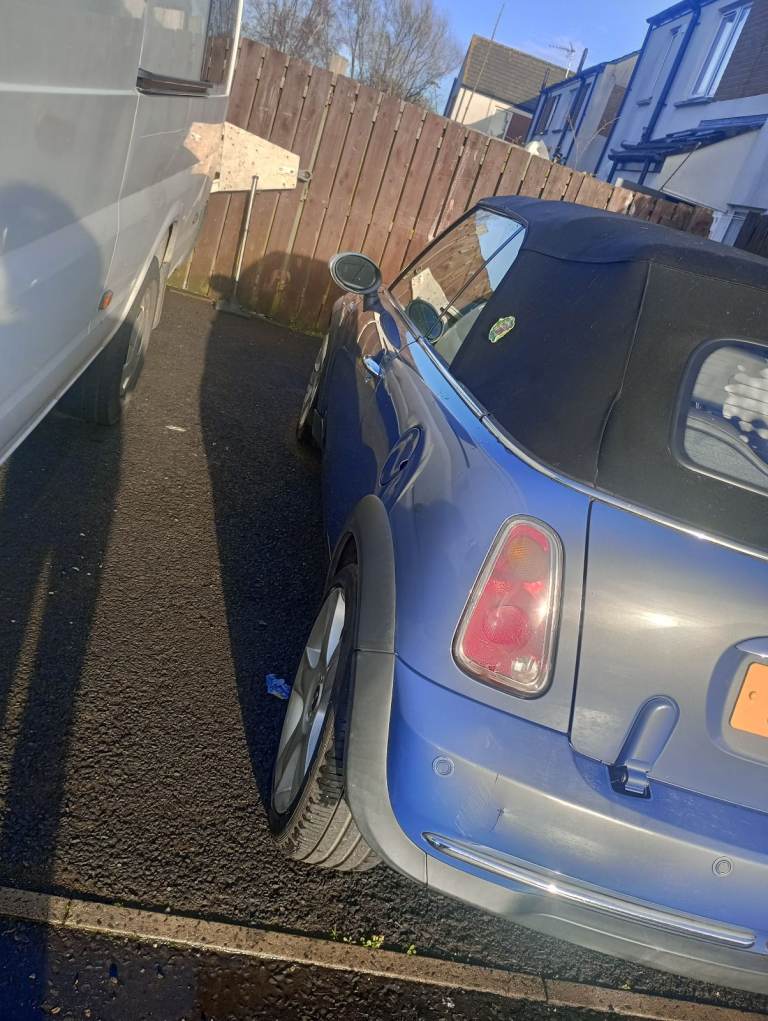 Mini, CONVERTIBLE, Convertible, 2005, Manual, 1598 (cc), 2 doors