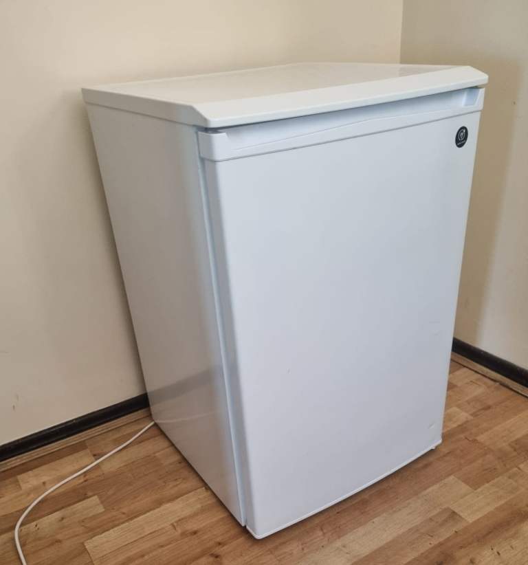 Undercounter essentials fridge