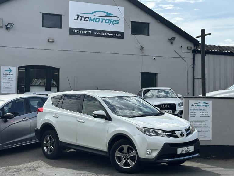 TOYOTA RAV4 2.0 D-4D Business Edition 5dr 2WD Man, diesel, white + good history