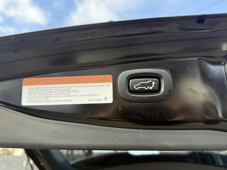 MITSUBISHI OUTLANDER 2.4 h TwinMotor 13.8kWh 4h 2018