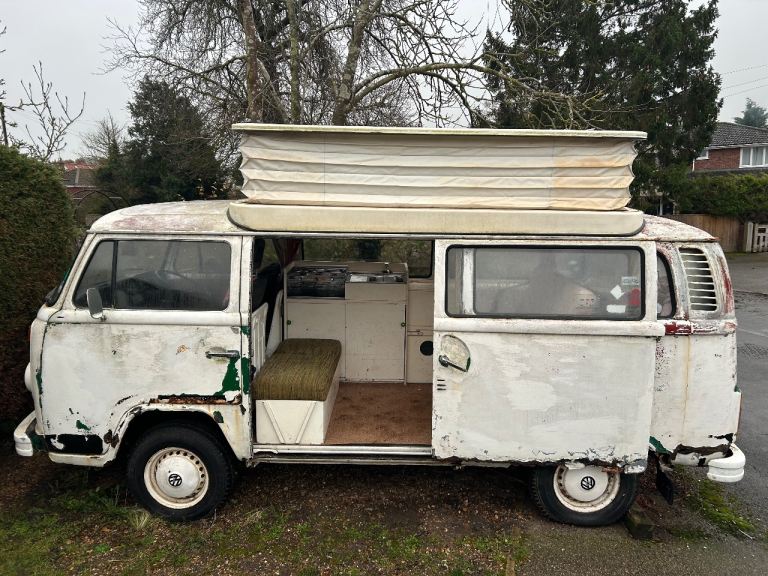 🚐 VW Bay Window Campervan – Classic 1973 Project with New Parts Included! 