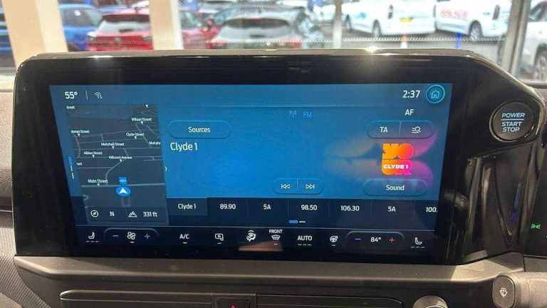  Ford Transit Custom 2.5 PHEV 232ps H1 Van Limited Auto Van Plug-In Hy Automatic