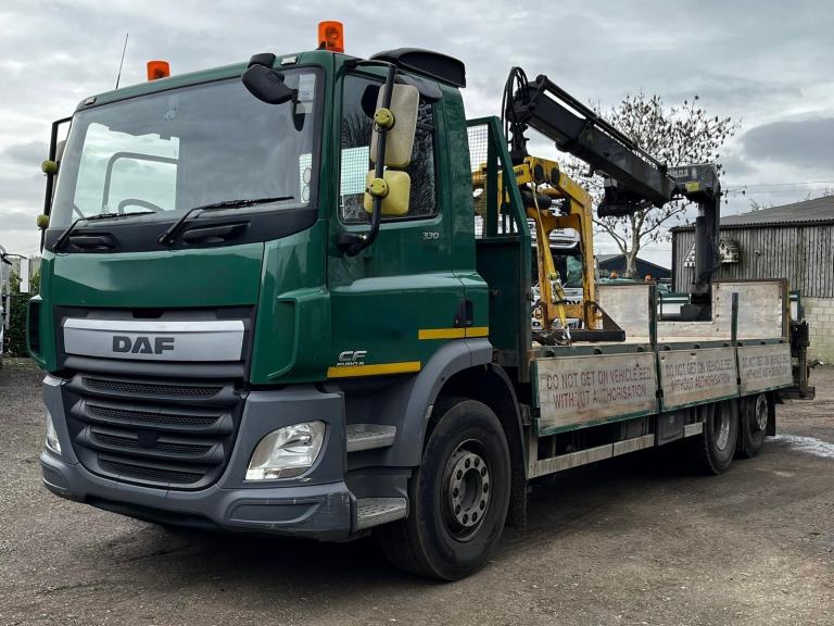 2016 DAF CF 75.330 26TON DROPSIDE WITH HMF 1430 CRANE