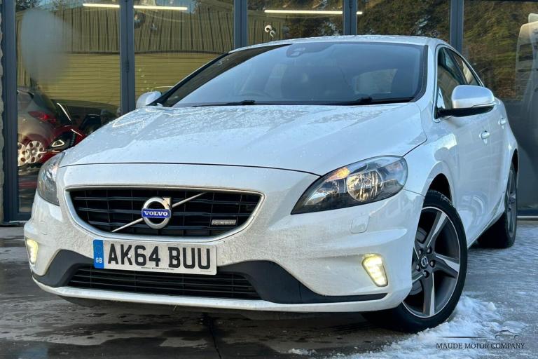 2014 Volvo V40 1.6 T2 R-Design Nav Hatchback 5dr Petrol Manual Euro 5 (s/s) (120 ps) Hatchback Pe...