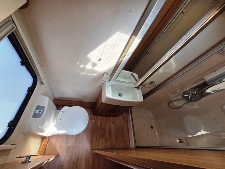 Lunar Lexon 560 2018