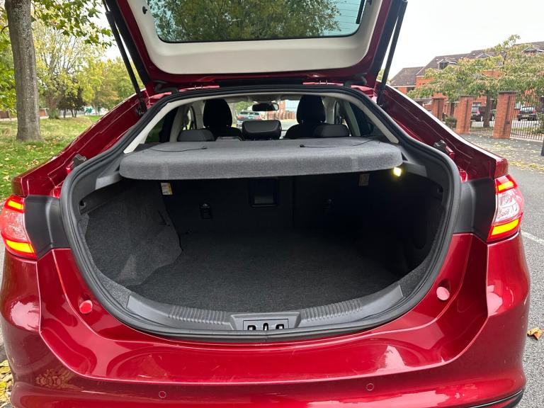 2016 Ford Mondeo 2.0 TDCi 180 Titanium 5dr Powershift HATCHBACK Diesel Automatic