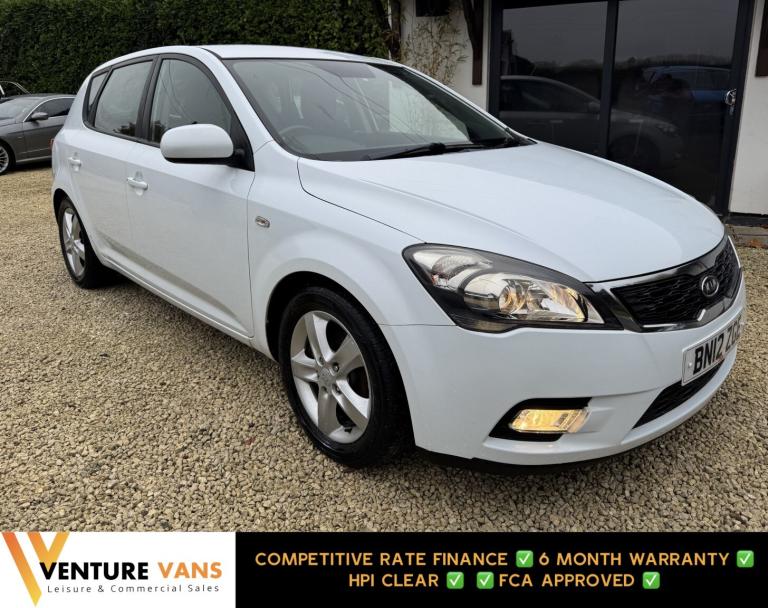 KIA CEED 1.6 CRDi EcoDynamics 2 White Manual Diesel 2012