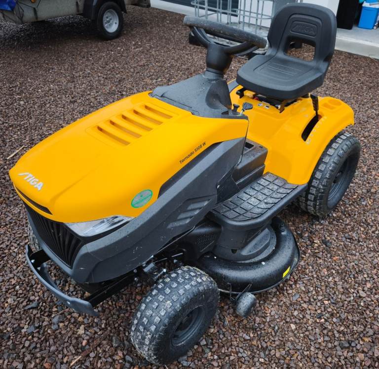 Stiga Tornado 5108W Petrol Ride On Lawn Mower 