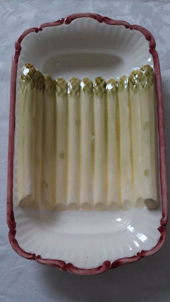 Vintage Sarreguemines Majolica Asparagus Serving Dish - Good Condition