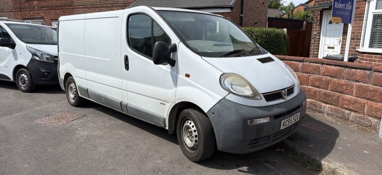 Vauxhall, VIVARO 2900 CDTI 82 LWB, Panel Van, 2006, 1870 (cc)