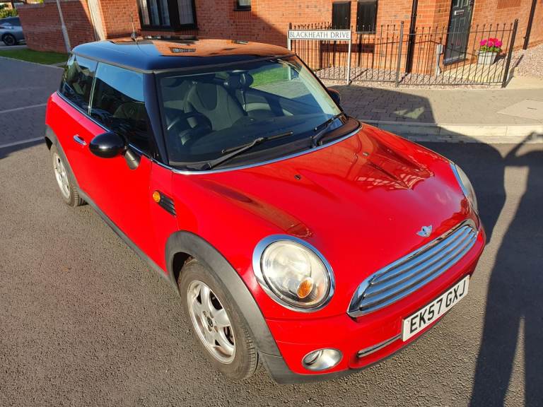 16 Services - 4 Previous Owners. MINI Cooper. 1.6 (120 PS) Petrol. 6 Speed Manual. 3 doors. 2007/57.