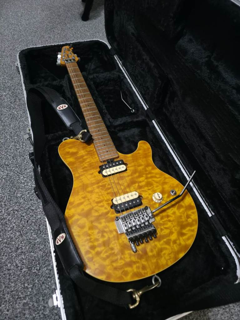 Music Man Axis (2003) – Amber Finish – Made in USA