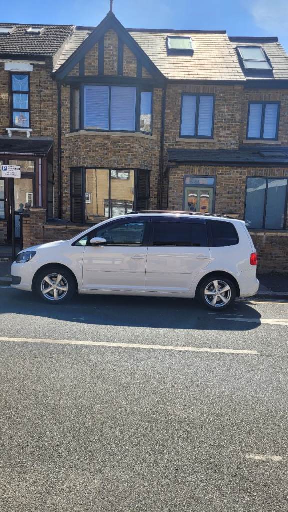 Volkwagen Touran 2011