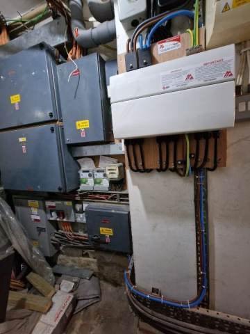 Domestic and Commercial Electrician - 24h/7 Emergency - EICR - PAT Testing ⚡
