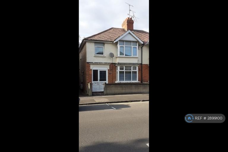 3 bedroom house in Beckhampton Street, Swindon, SN1 (3 bed) (#2899100)