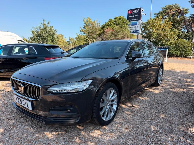 2021 Volvo V90 B4 MOMENTUM Estate Diesel/Ele Automatic
