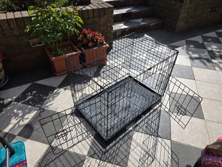 Dog crate 