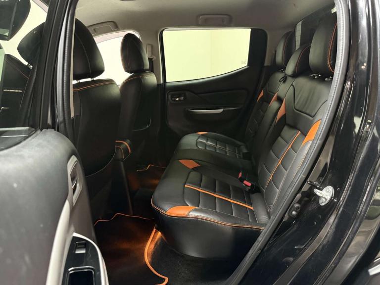 2018 Mitsubishi L200 2.4 L200 Barbarian SVP II DI-D Auto 4WD Pickup Diesel Automatic