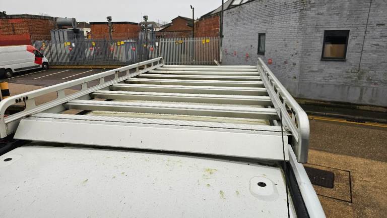 Aluminium roof rack and ladder 