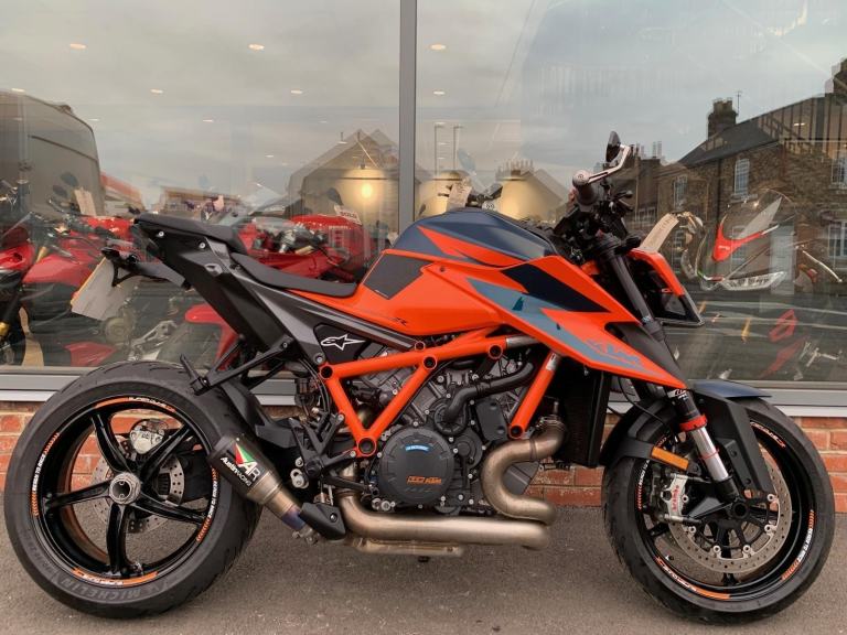 KTM 1290 SUPERDUKE R - TECK PACK - AUSTIN RACING EXHAUST