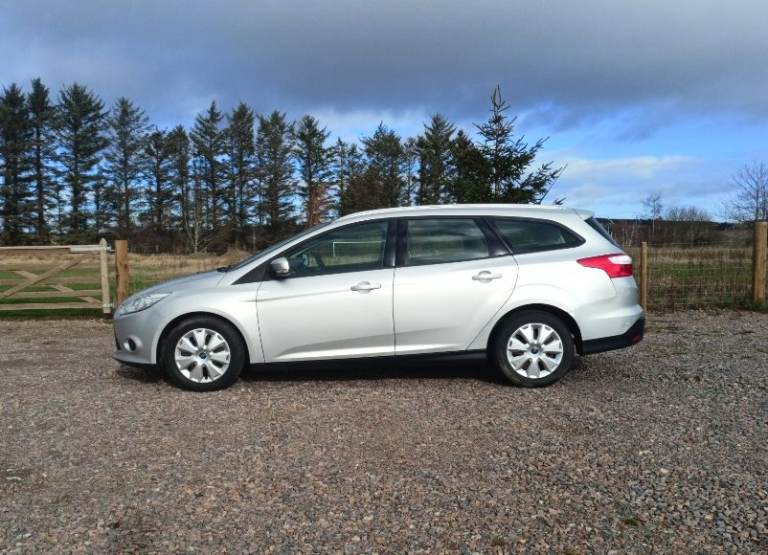 2013 DIESEL ESTATE CAR, VERY CLEAN ORIGINAL CAR, £20 ROAD TAX, TOW BAR...