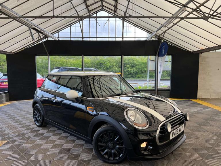 2017 MINI Hatch 1.5 Cooper 3dr Hatchback Petrol Manual