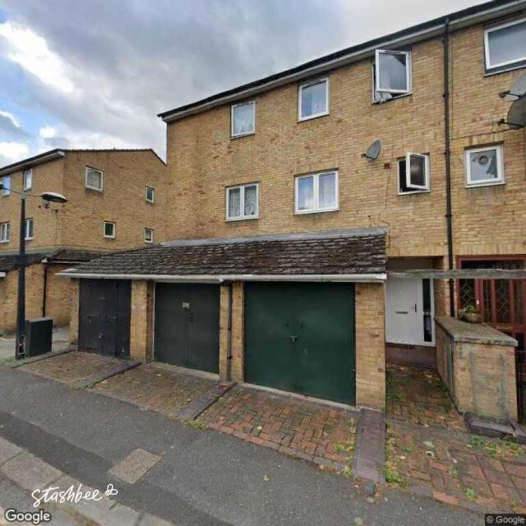 Garage to rent in London (SE15) | Stashbee