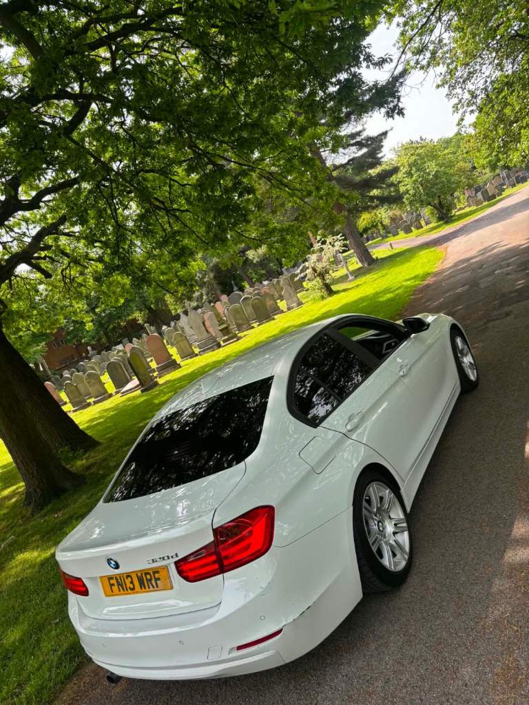BMW, 3 SERIES, Saloon, 2013, Manual, 1995 (cc), 4 doors