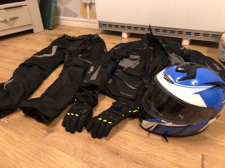 Full set of scooter/motorcycle clothing PRICE REDUCED 
