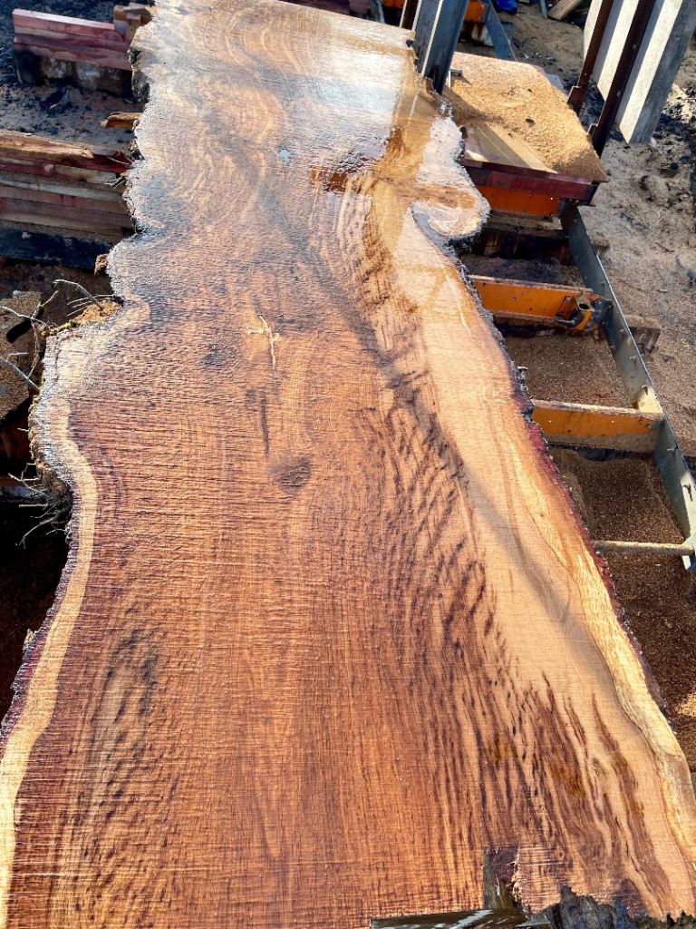 Character wood for sale oak slabs boards worktop table desk shelves worktop
