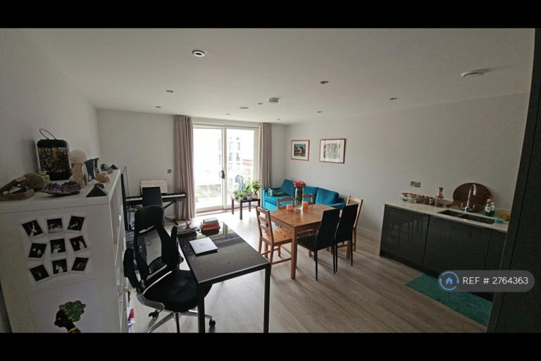 2 bedroom flat in Great Northern Road, Cambridge, CB1 (2 bed) (#2764363)