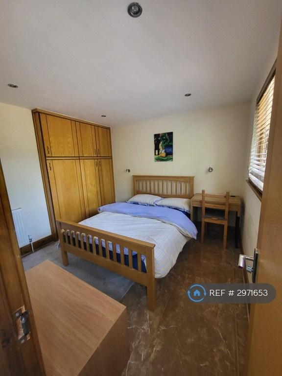 1 bedroom in Colliers Way, Reading, RG30 (#2971653)