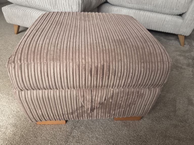 Brown Storage Footstool / Ottoman – Good Condition