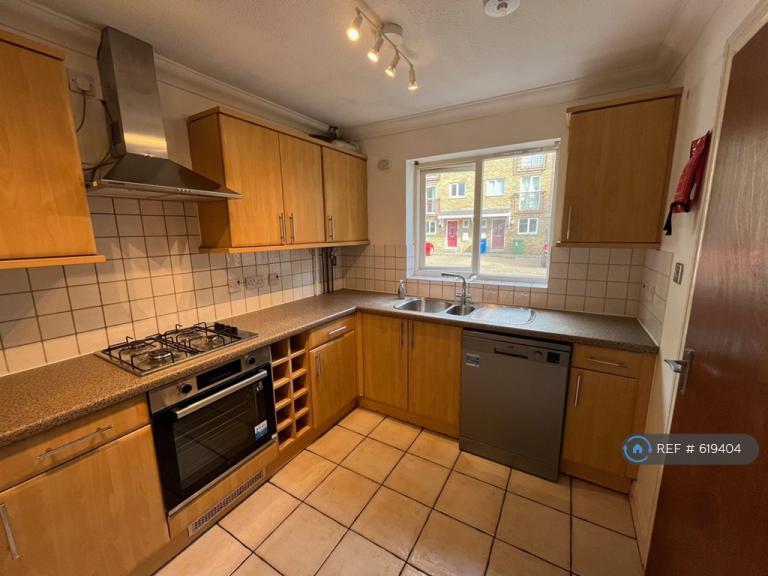 4 bedroom house in Plough Way, London, SE16 (4 bed) (#619404)