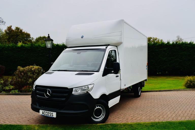 2023 Mercedes-Benz Sprinter 3.5t Progressive Chassis Cab CHASSIS CAB DIESEL Manual