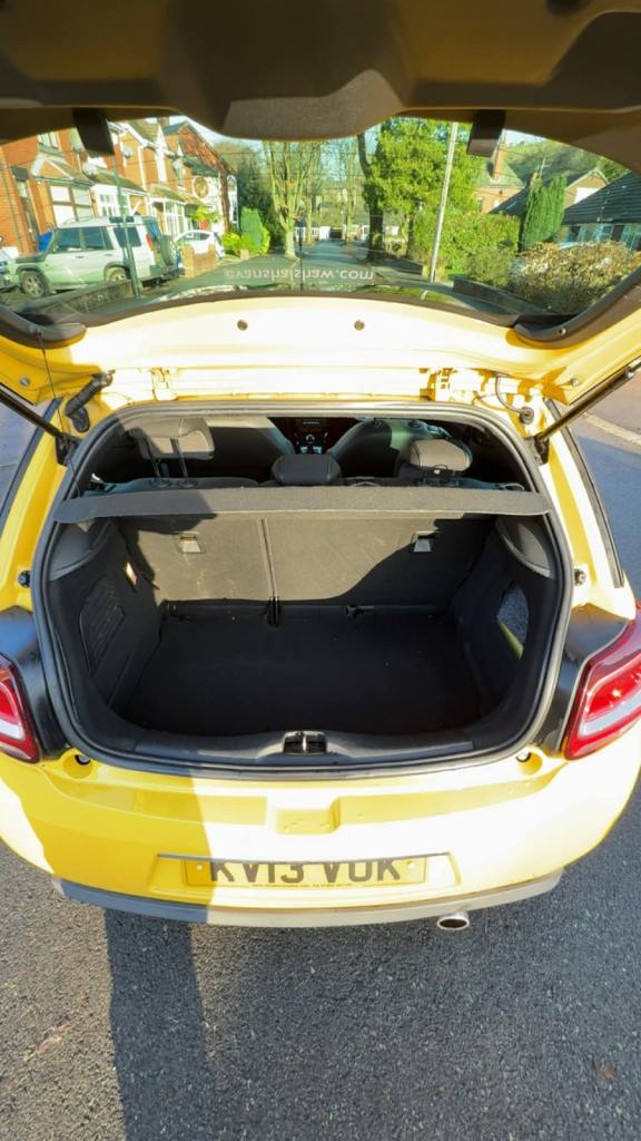 Citroen, DS3, Hatchback, 2013, Manual, 1598 (cc), 3 doors