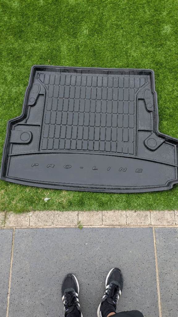 F31 BMW / Pro Line Rubber boot mat/liner 