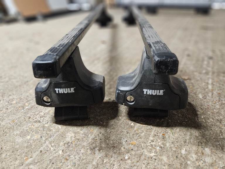 Thule lockable roofrack rapid system 754