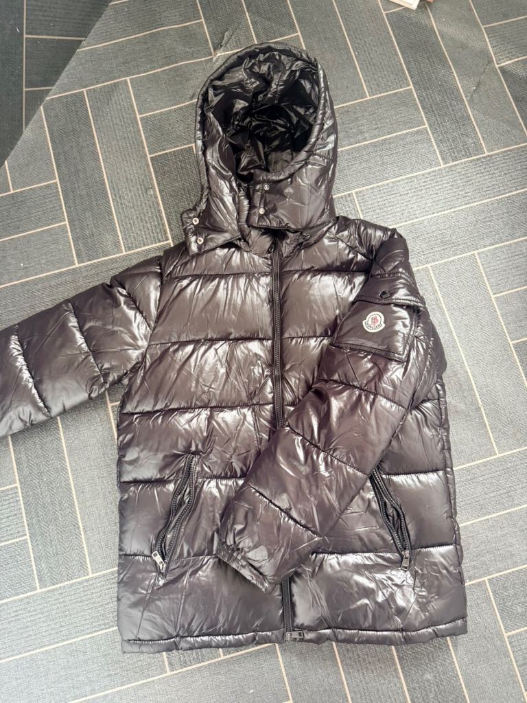 Moncler Puffer Coat – Black, Excellent Condition