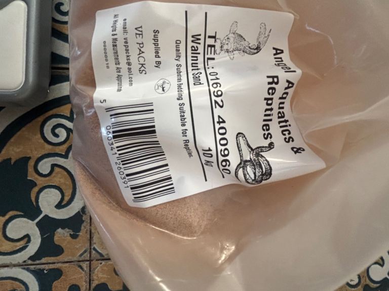 Aquatics and reptiles walnut sand 