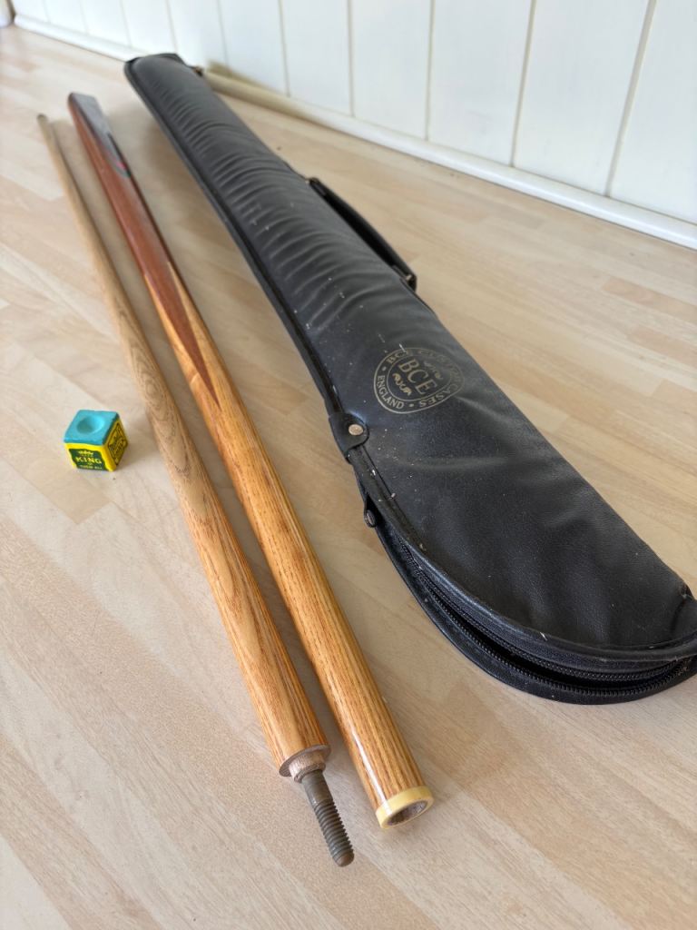 Snooker Cue and Carry Case 