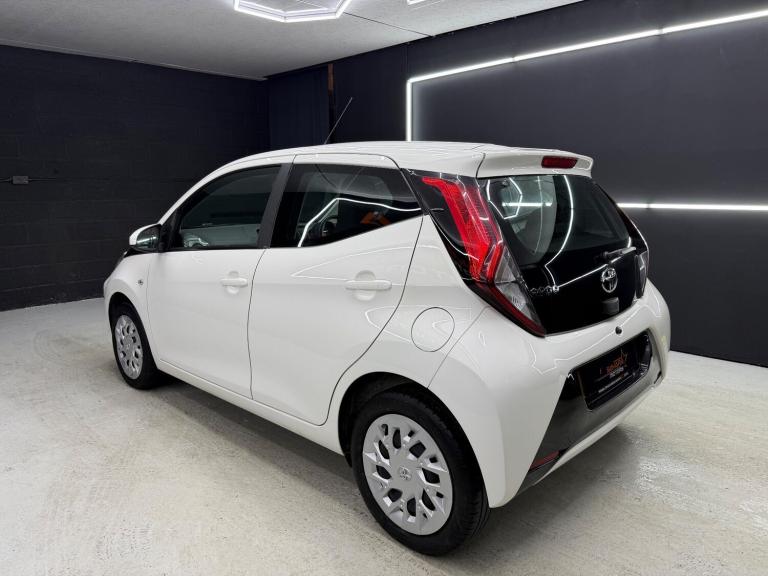2018 Toyota AYGO 1.0 VVT-i X-Play 5dr HATCHBACK PETROL Manual