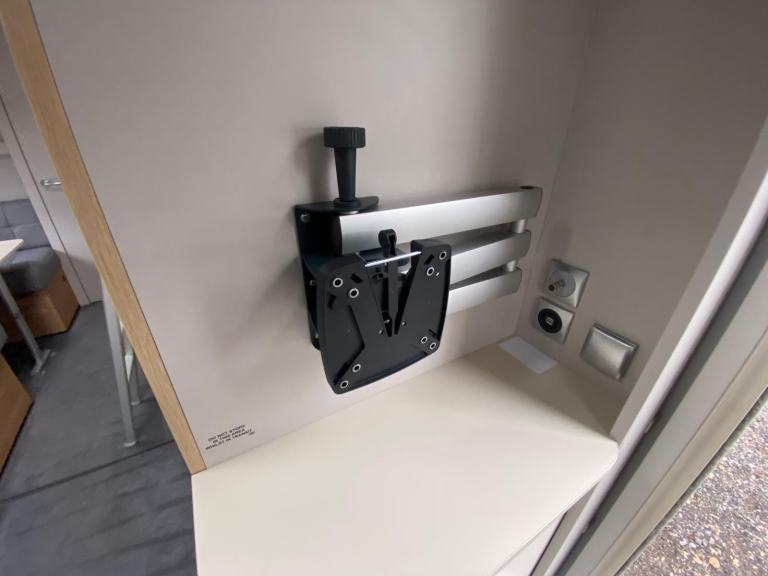 ADRIA ADORA SAVA - 2021 - FIXED SINGLE BEDS - 4 BERTH - PRISTINE ONE OWNER 