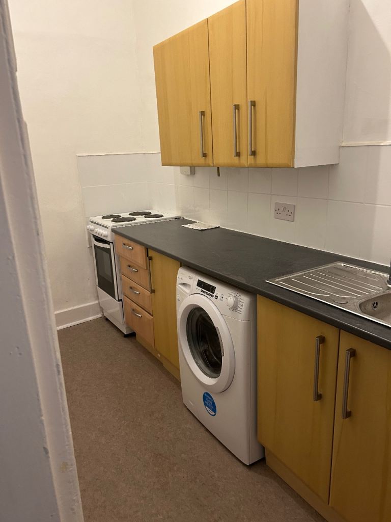 Patrick flat to rent