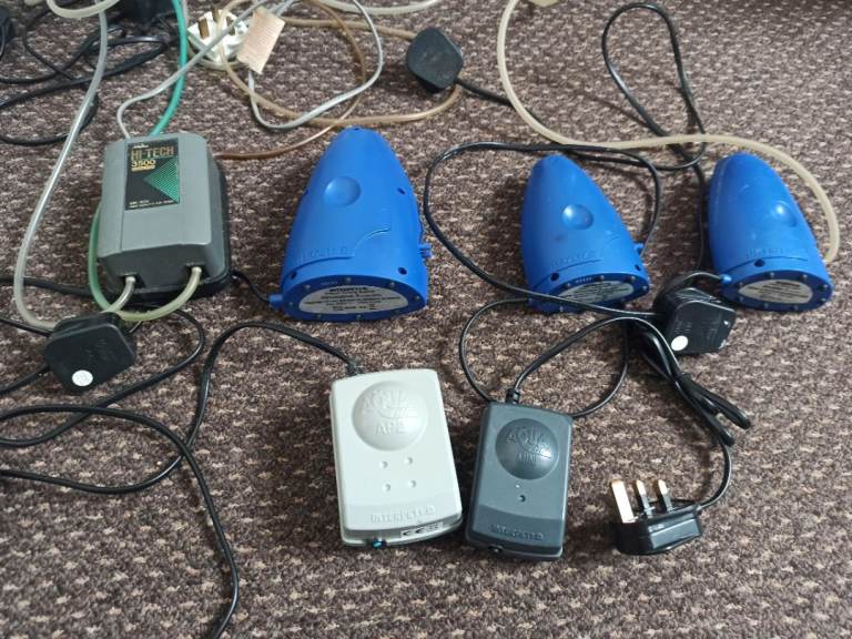 Fish tank oxygen pumps