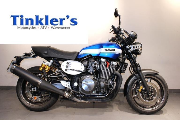 2016 66 Yamaha XJR1300 Blue
