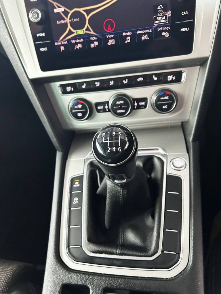 2019 Volkswagen Passat 1.5 TSI EVO SE Business Saloon 4dr Petrol Manual Euro 6 (s/s) (150 ps) 1 F...