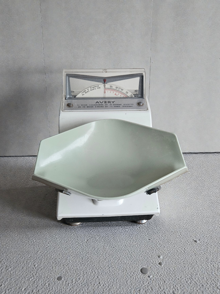 Vintage W&T Avery Enamel Shop Scales Sweet Shop Shop Counter